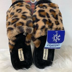 Dear Foam Fuzzy Faux  Fur Leopard Slippers Size XL Women’s 10-11